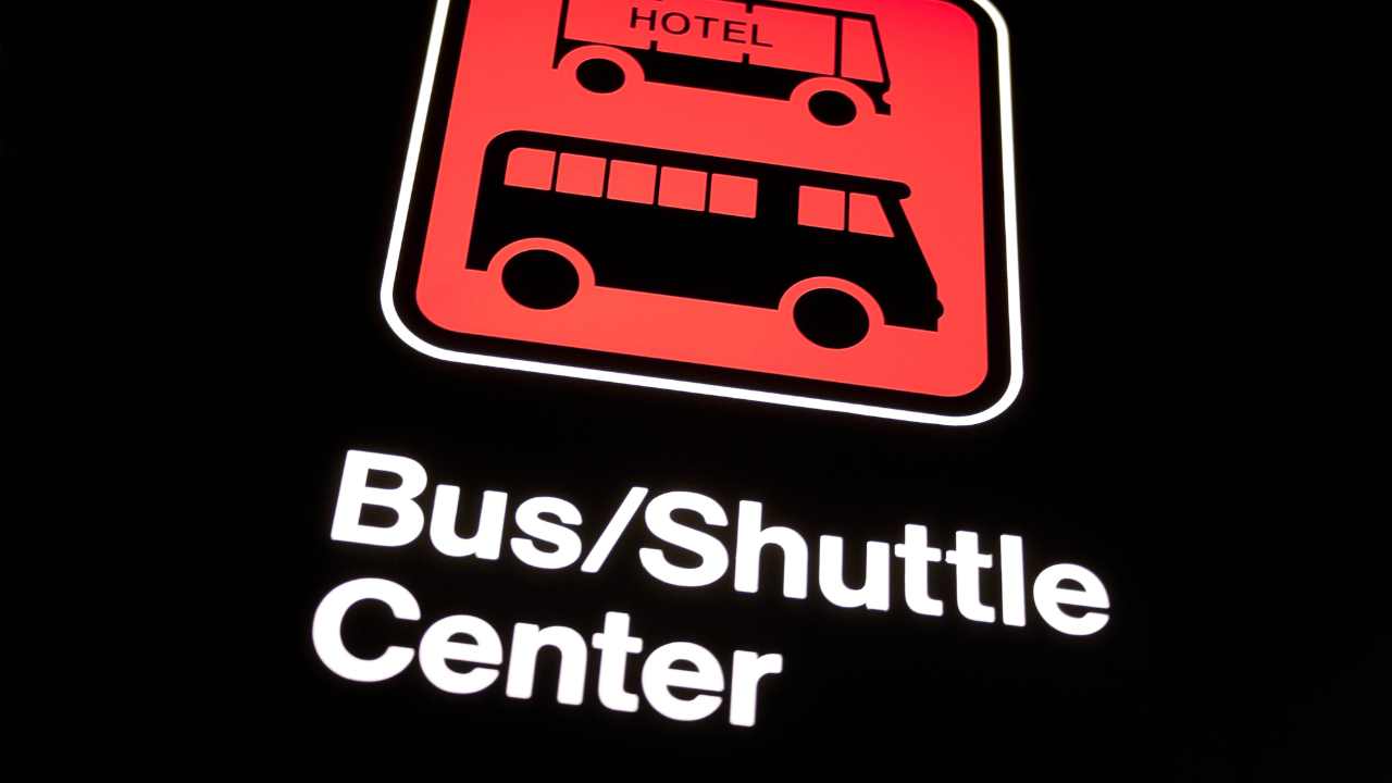 How to Navigate Reagan Airport Shuttle Services
